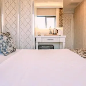 Platinum Otel&restaurant 호텔 *